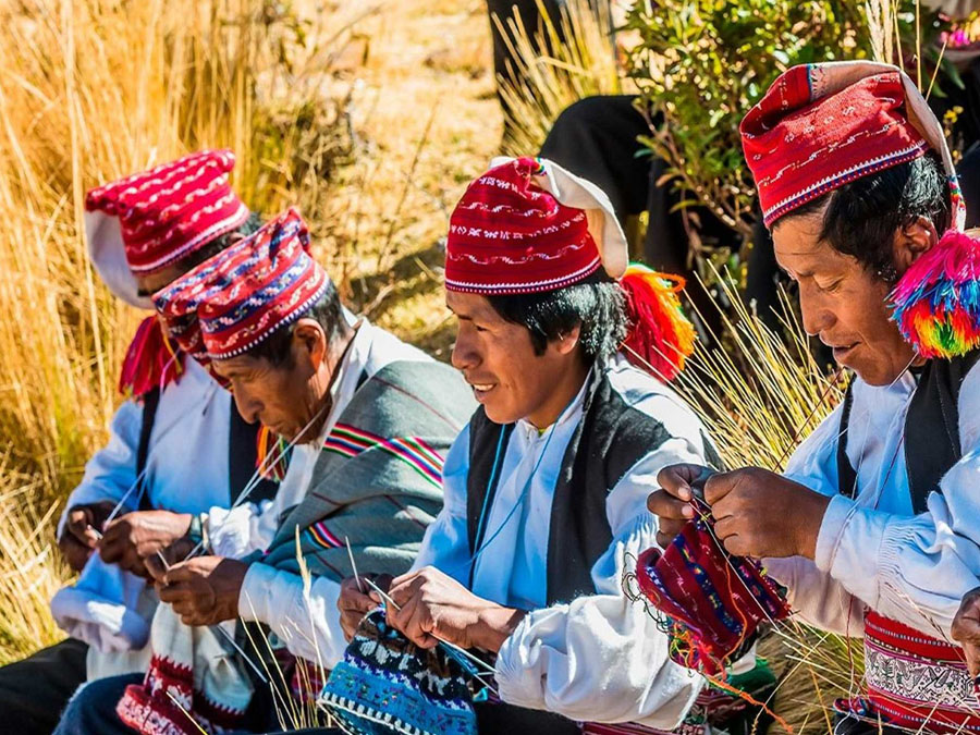 Lago Titicaca (Uros – Amantani) 1 dia